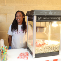 testimonial thumb left