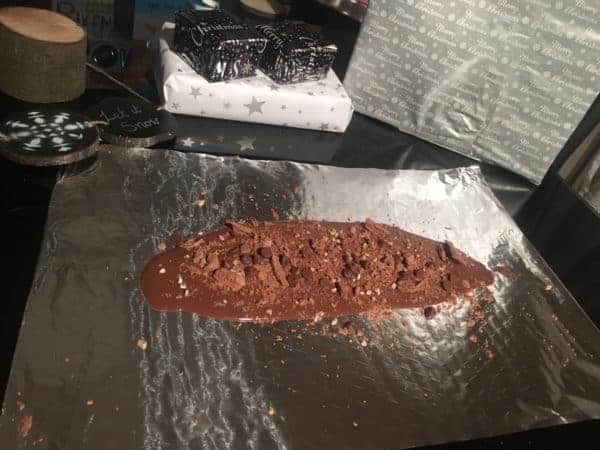 Make-Chocolate-Bark