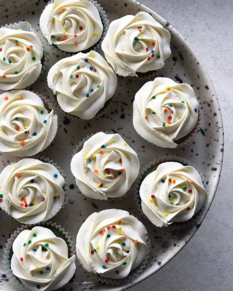 Sprinkle cupcakes