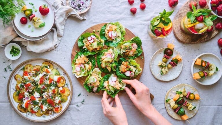 Read more about the article Summer Party Food Ideas: Crowd-Pleasing Recipes for Your Outdoor Celebration